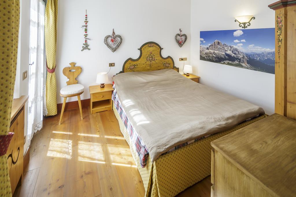 Villa Ronco - Stayincortina Cortina dʼAmpezzo Oda fotoğraf