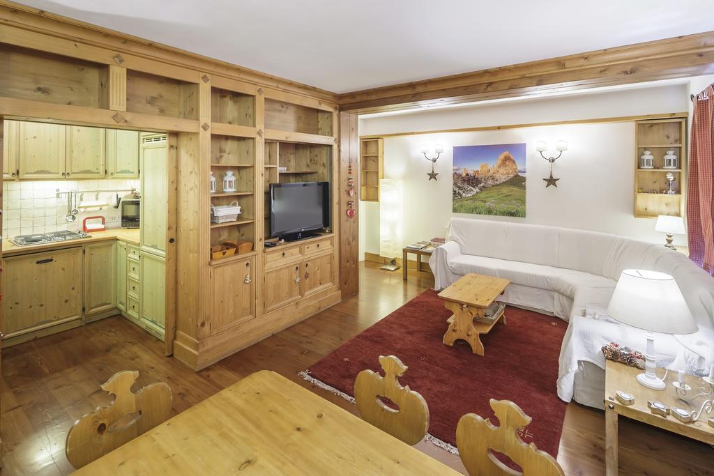 Villa Ronco - Stayincortina Cortina dʼAmpezzo Oda fotoğraf